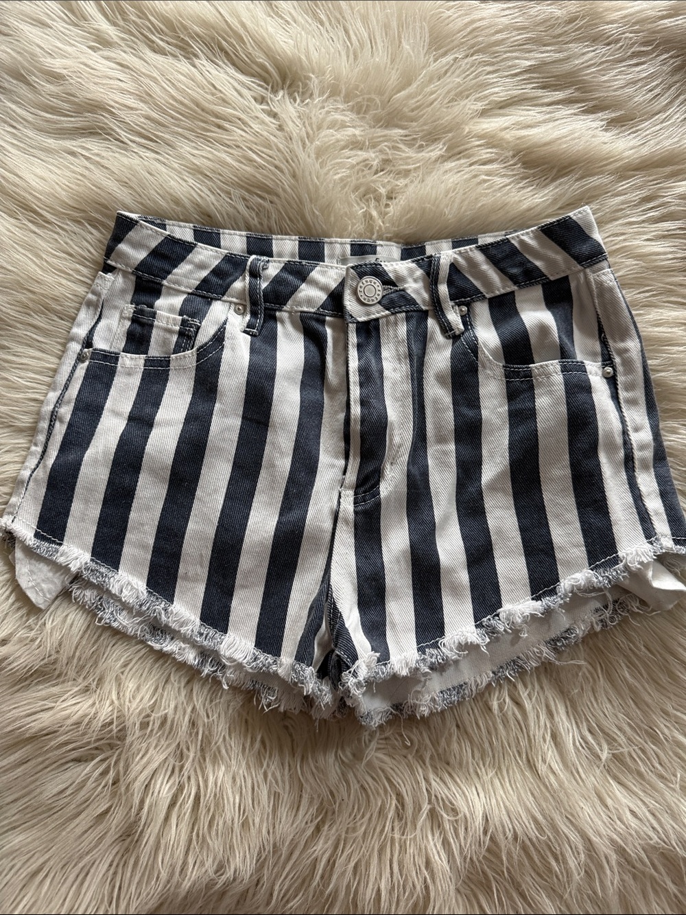 💙REFUGE STRIPED DENIM SHORTS🩳